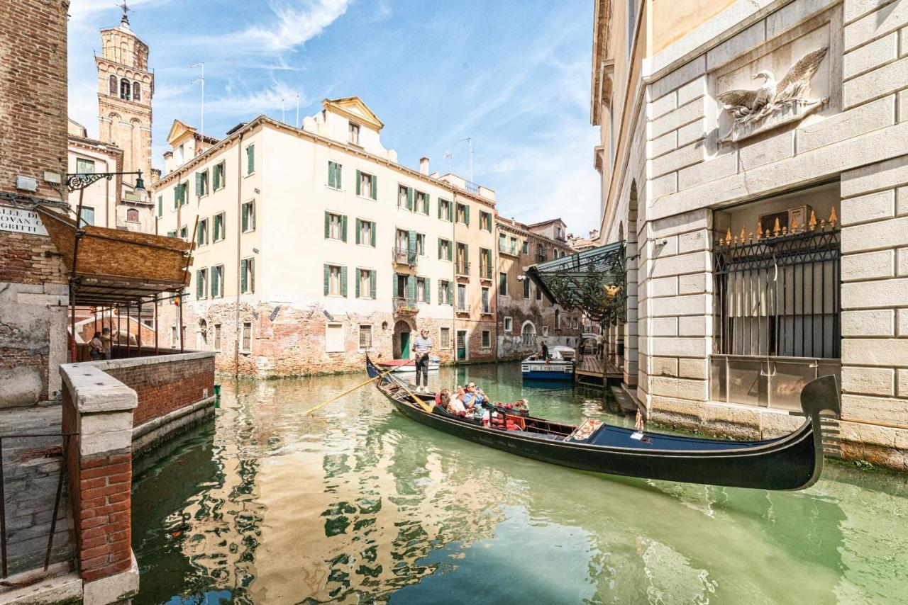 Casanova Fenice - Canal View Venezia Eksteriør bilde